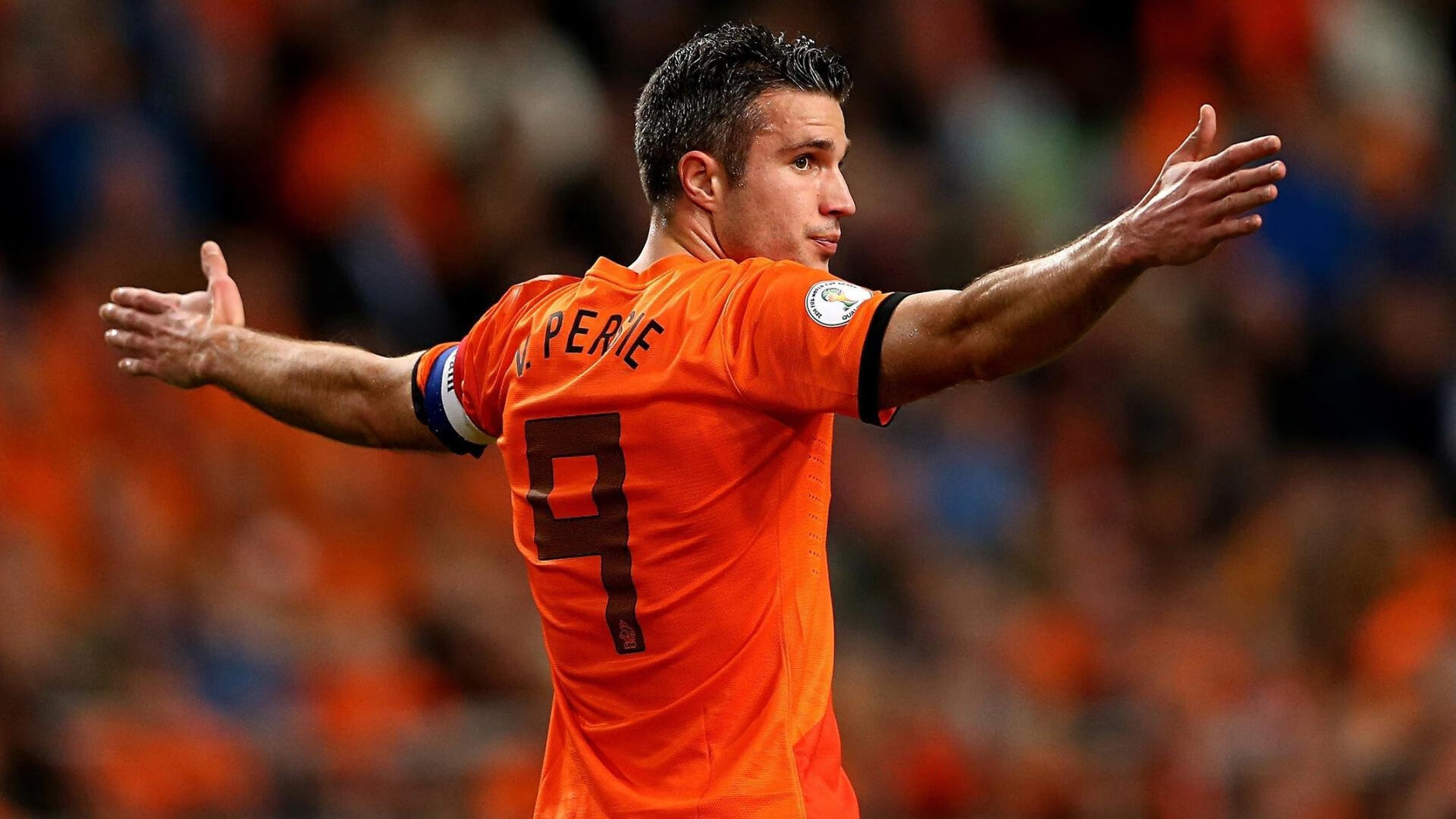 爱游戏-世界足球盛宴：世俱杯揭幕战精彩纷呈，2021年足球世俱杯